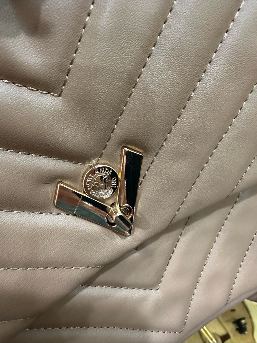 NWT Valentino Orlandi V-3009 Quilted Chain Shoulder Bag Taupe MSRP $320 - Picture 3 of 9